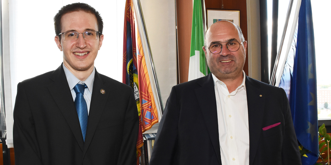 Il presidente della Provincia di Padova Fabio Bui ha incontrato Giulio Deangeli Il presidente della Provincia di Padova Fabio Bui ha incontrato Giulio Deangeli