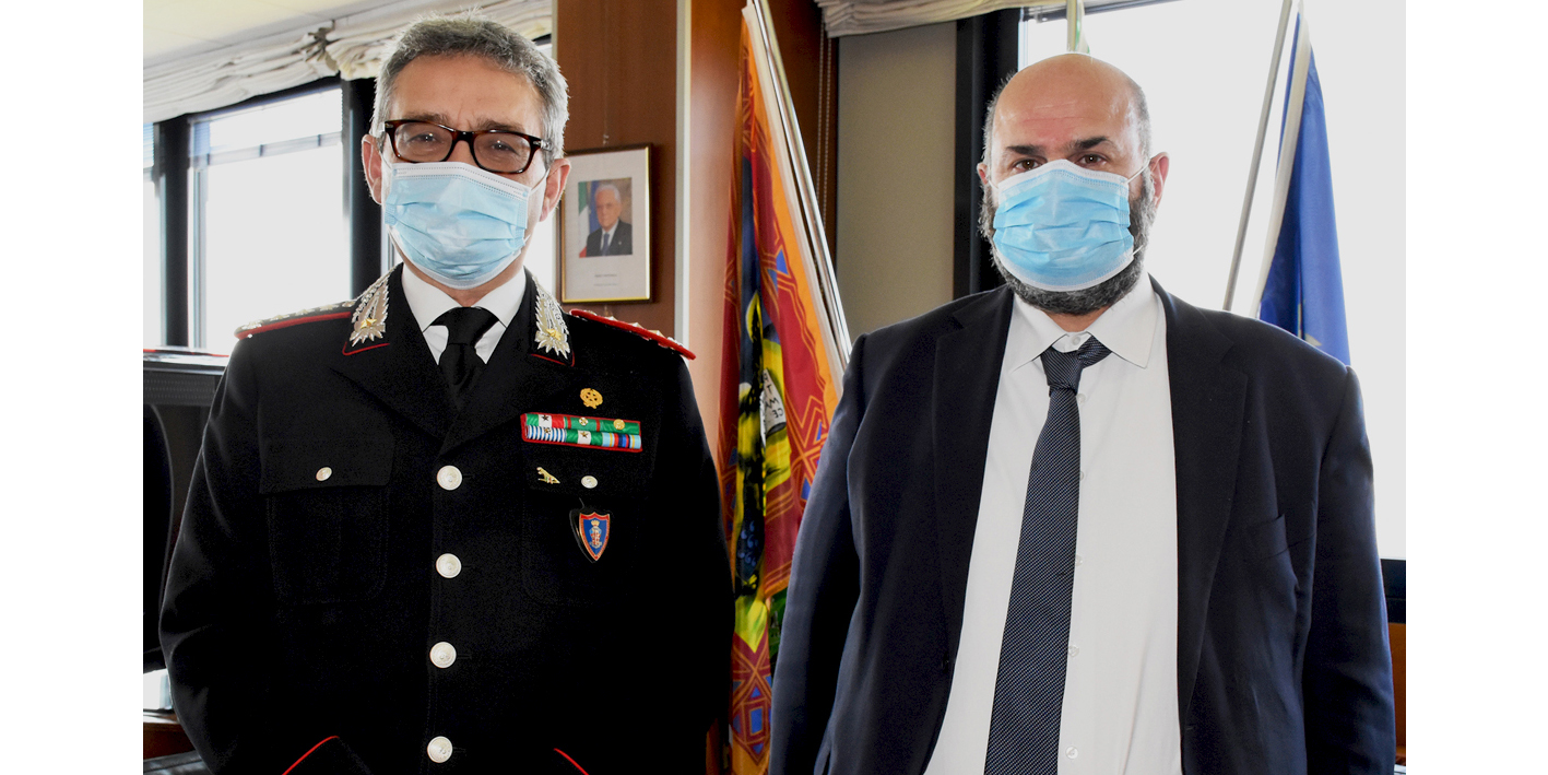 presidente bui e comandante dei carabinieri paparella presidente bui e comandante dei carabinieri paparella