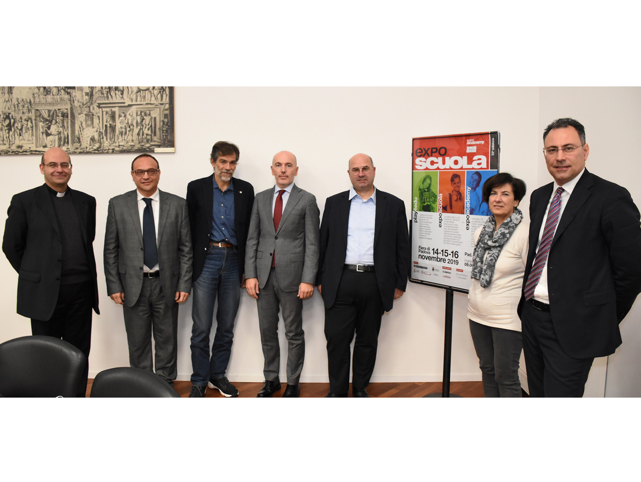 Foto di gruppo dei partecipanti alla conferenza stampa Foto dei partecipanti all'incontro