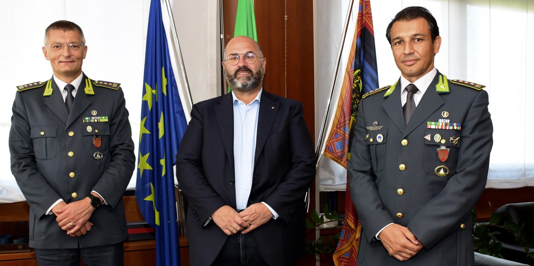 presidente provincia di padova e comandanti guardia di finanza