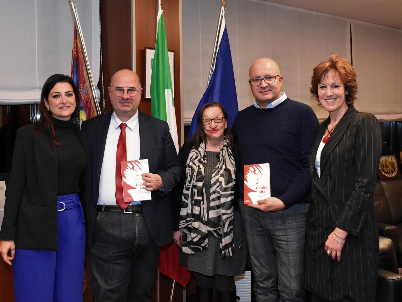 Fabio Bui, Vincenzo Gottardo con Filomena Lamberti Foto dei partecipanti all'incontro