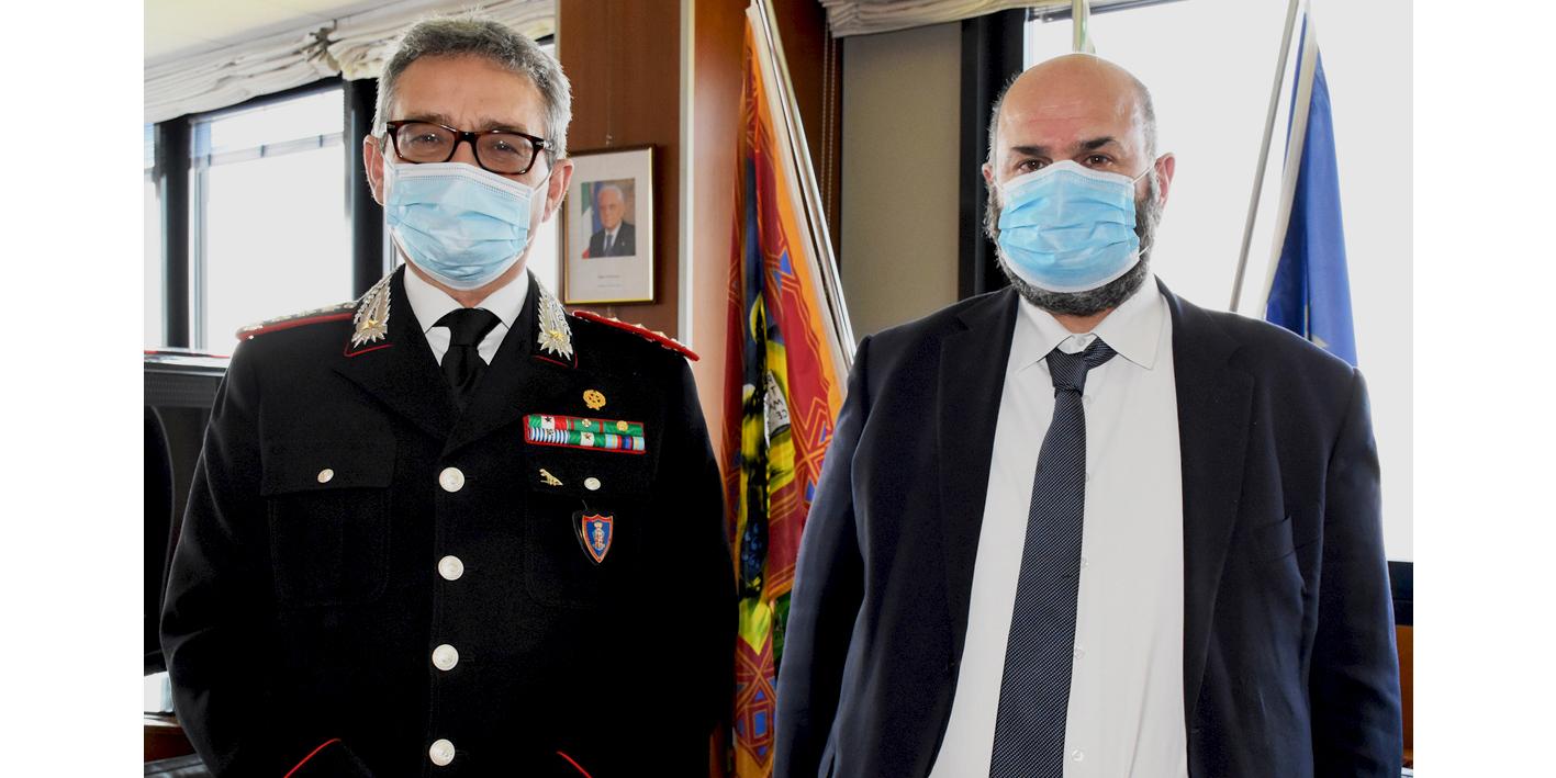 presidente bui e comandante dei carabinieri paparella presidente bui e comandante dei carabinieri paparella