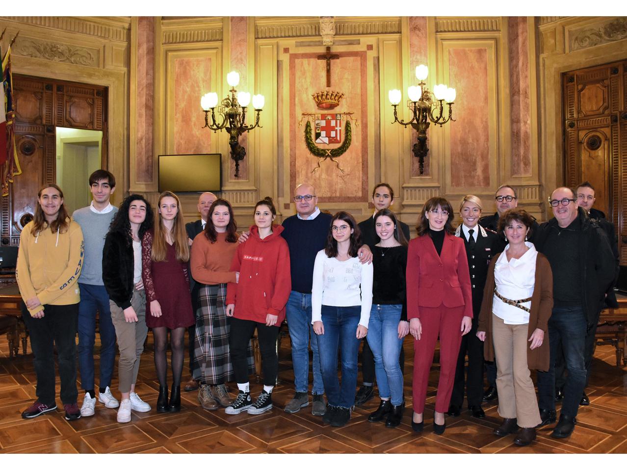 Foto di gruppo dei partecipanti alla conferenza stampa Foto dei partecipanti all'incontro
