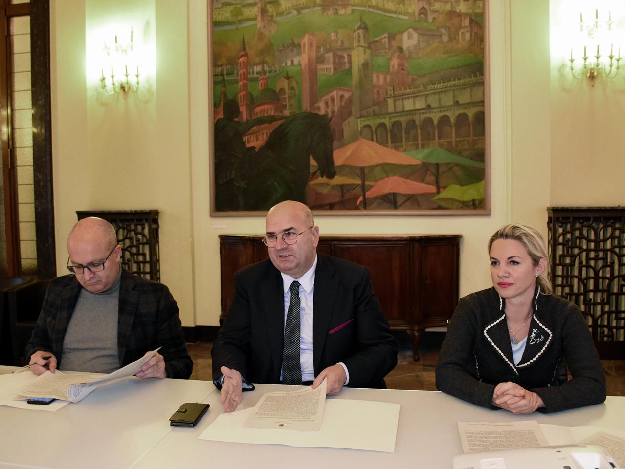 Fabio Bui, Vincenzo Gottardo, Elisa Venturini Foto dei partecipanti all'incontro
