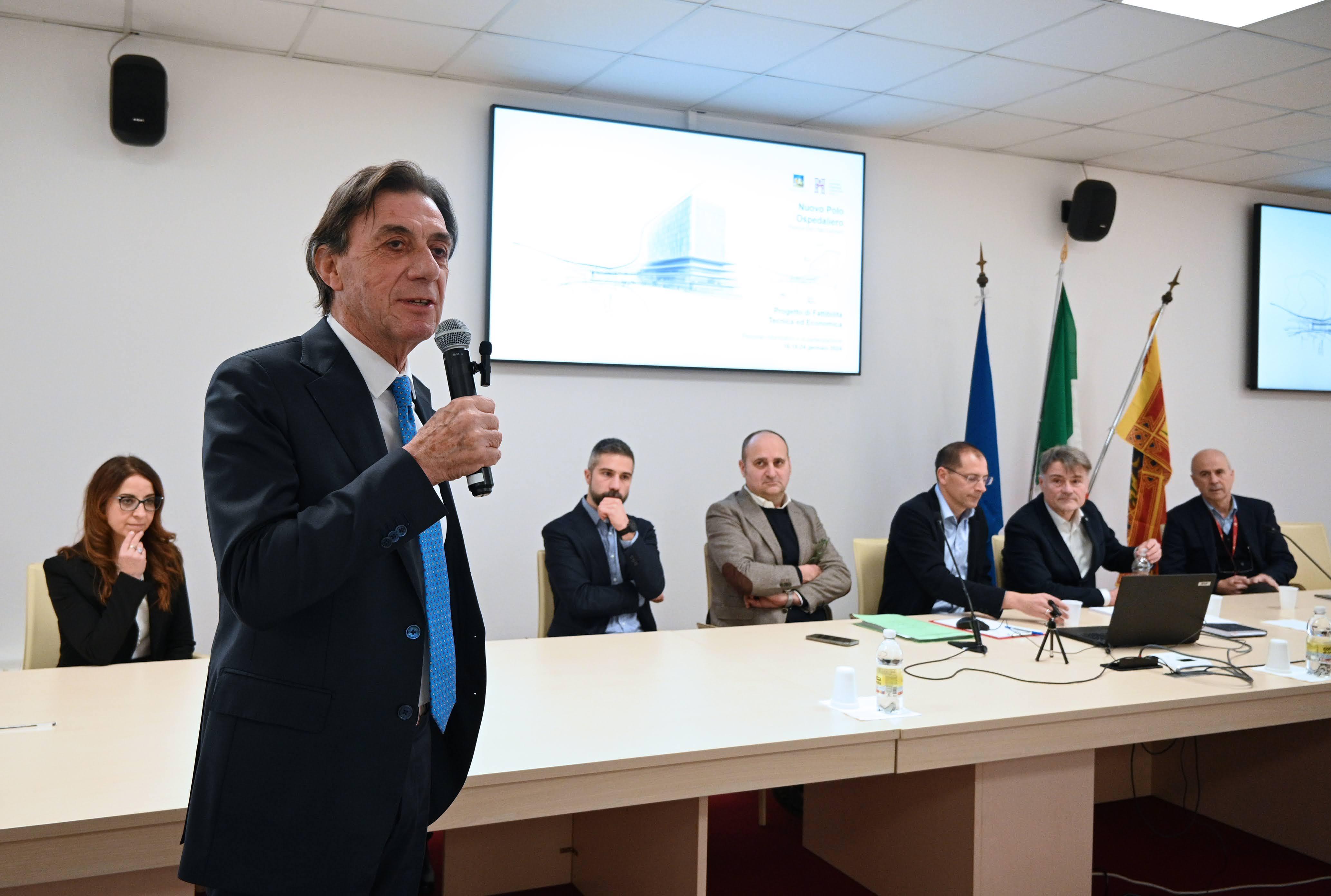 Sergio Giordani riunione sindaci ospedale