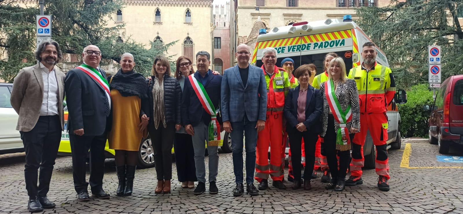 Foto gruppo Conferenza stampa Croce Verde Padova Programma iniziative per il 110 anniversario dalla fondazione di Croce Verde - Padova