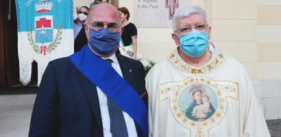 Insediamento di Don Marco Tasca, nuovo arcivescovo di Genova Fabio Bui e l'arcivescovo Marco Tasca