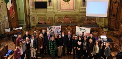 Foto di gruppo dei partecipanti alla conferenza stampa Foto dei partecipanti all'incontro