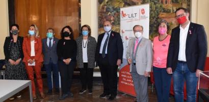 Il mese di ottobre si tinge di rosa: al via la campagna della Lilt per prevenire il tumore al seno 