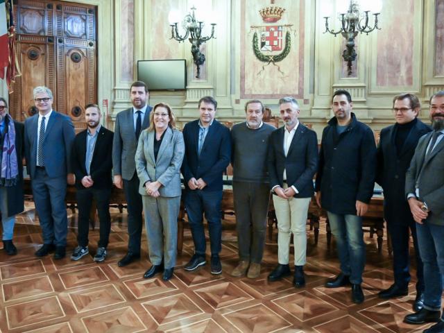foto di gruppo con sindaci 